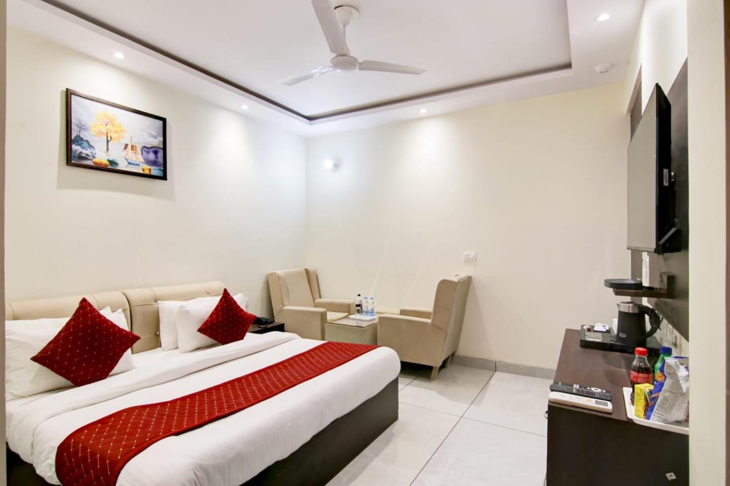 Hotel De Hocks Deluxe - New Delhi Railway Station Εξωτερικό φωτογραφία
