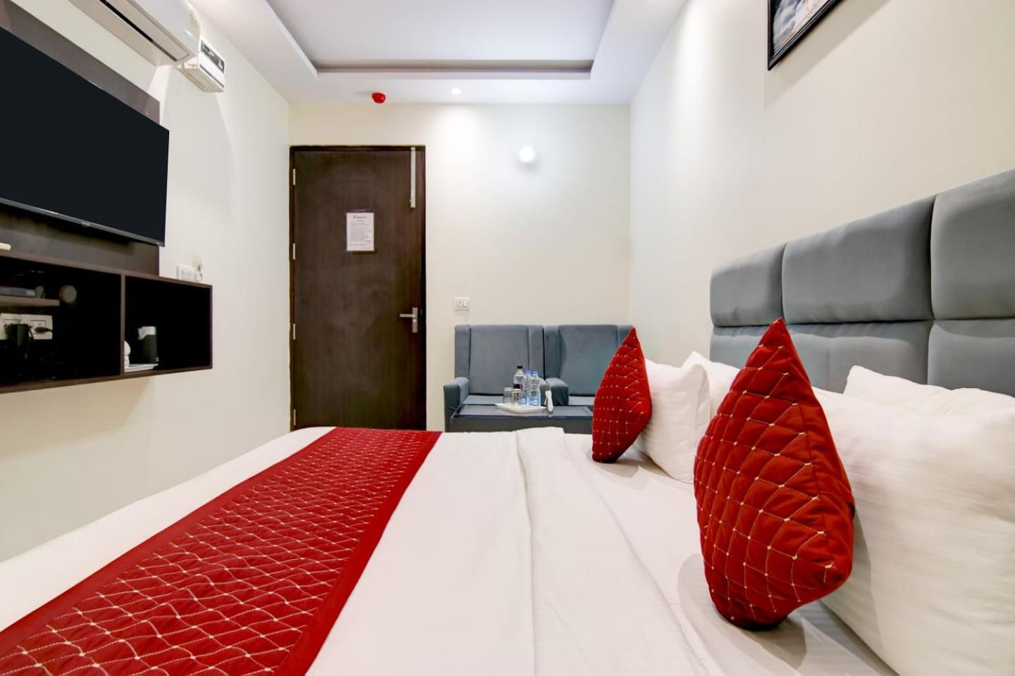 Hotel De Hocks Deluxe - New Delhi Railway Station Εξωτερικό φωτογραφία