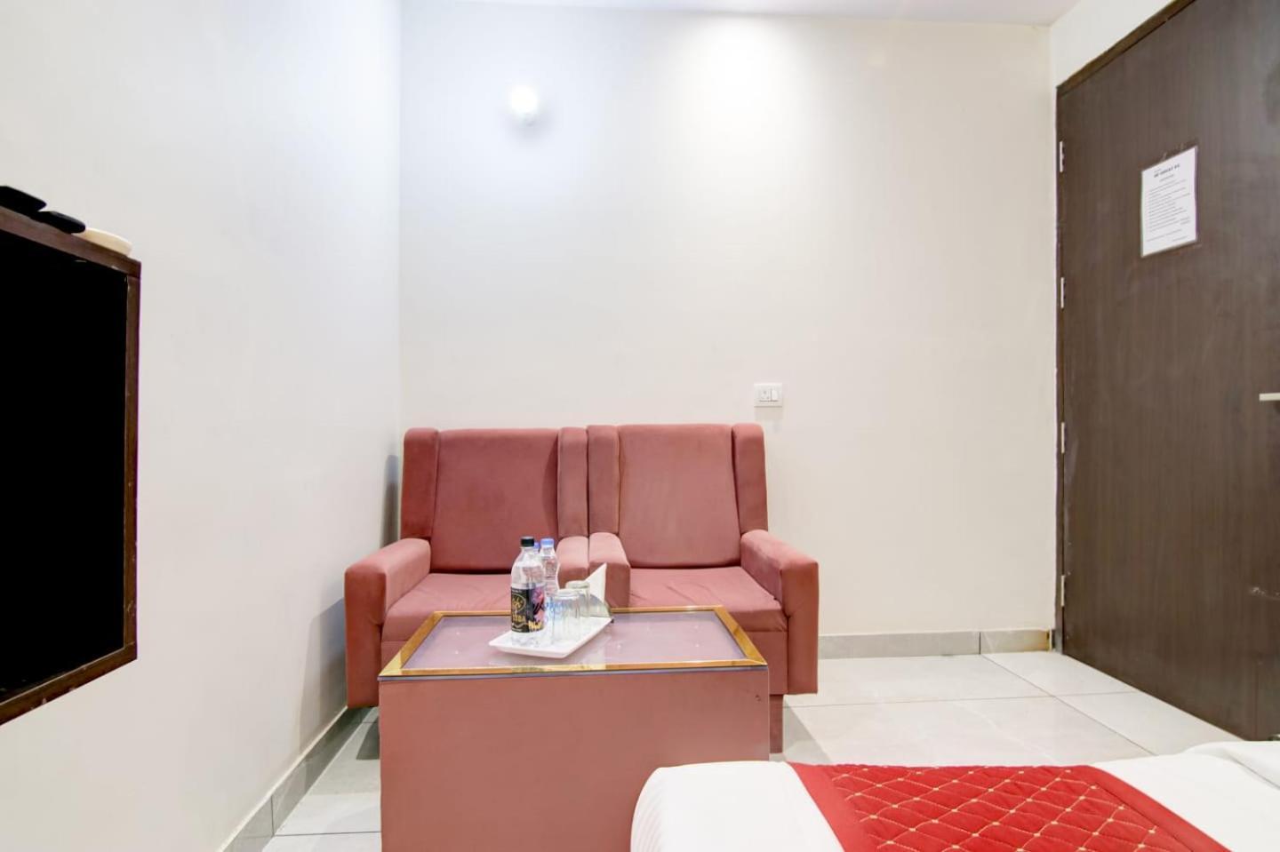 Hotel De Hocks Deluxe - New Delhi Railway Station Εξωτερικό φωτογραφία