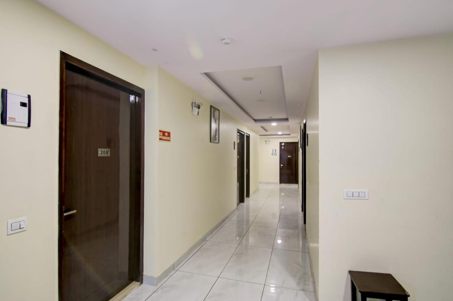 Hotel De Hocks Deluxe - New Delhi Railway Station Εξωτερικό φωτογραφία